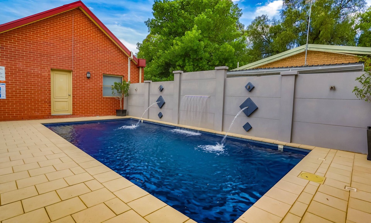 Koondrook Hotel | Murray Waters Motor Inn & Apartments