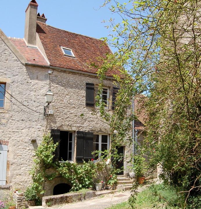 Vezelay House | MUSIROSA