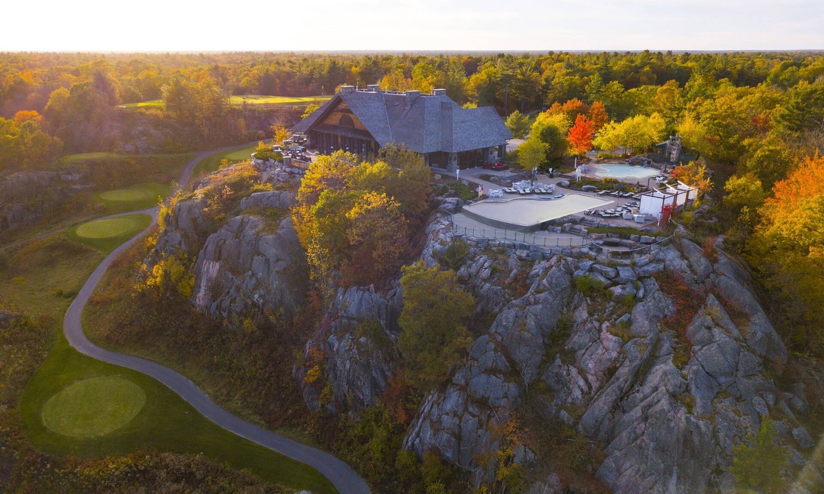 Gravenhurst Hotel | Muskoka Bay Resort