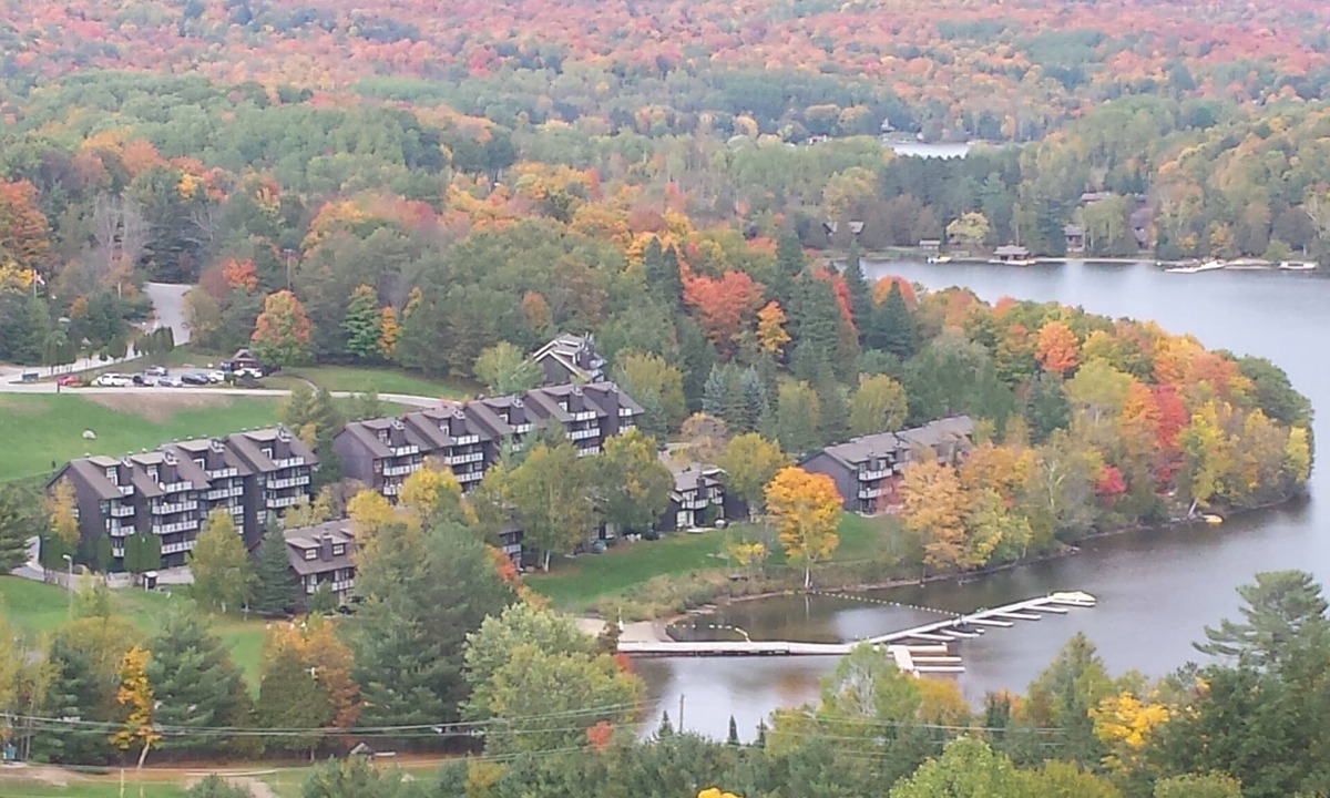 Huntsville Ski Chalet | Muskoka Chalet-Beach & Ski Hill