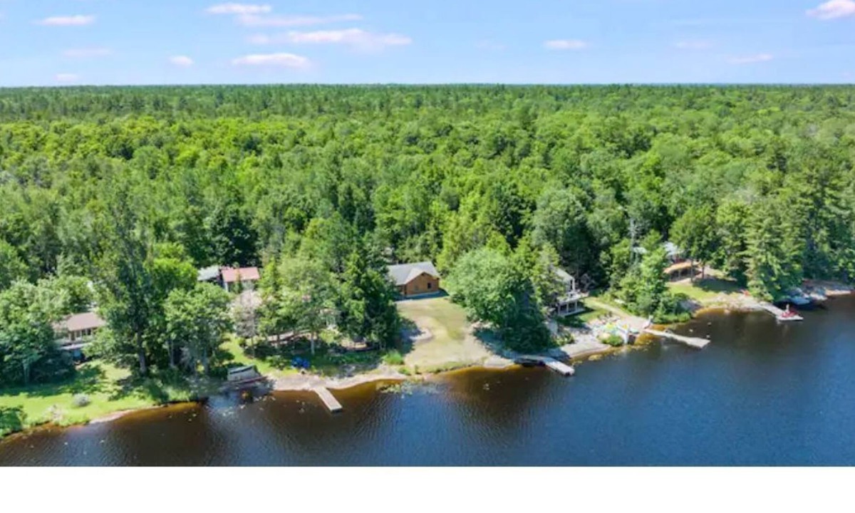 Gravenhurst Ski Chalet | Muskoka Mist