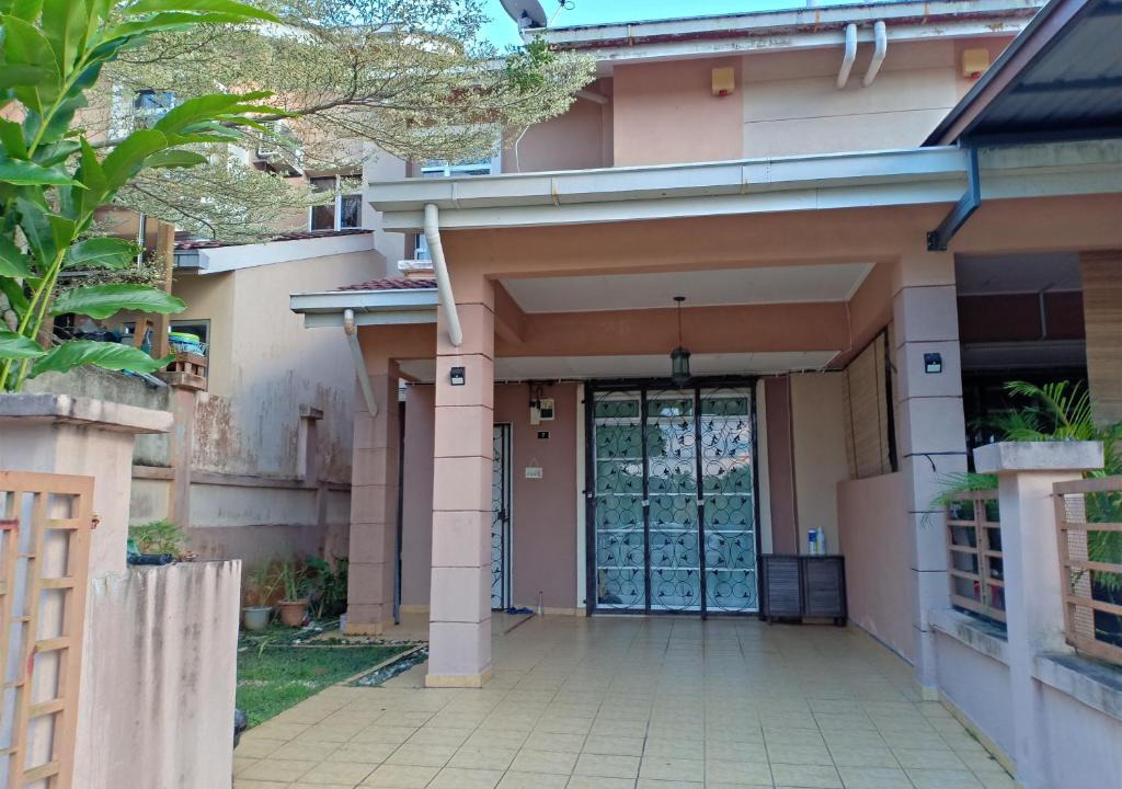 Tanjung Malim House | Muslim Dinaim Homestay