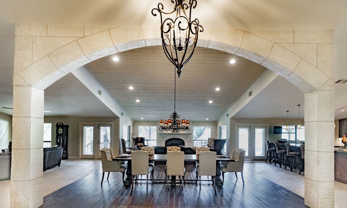 Marble Falls House | Mustang Meadows: Luxury Texas Hill Country Retreat