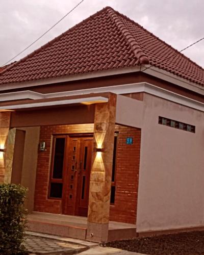 Sleman Ski Chalet | Mutiara homestay jogja