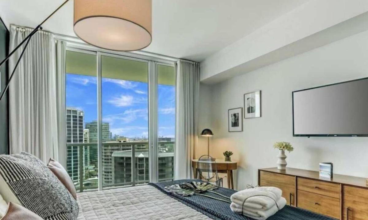 Coconut Grove Apartment | MVR - Limited Bay View Suites-Book Fast