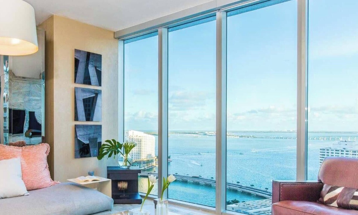 Downtown Miami Apartment | MVR - Oceanfront, Corner Balcony, Luxe, SPA