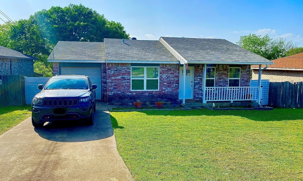 Oak Heights House | My Castle in San Marcos