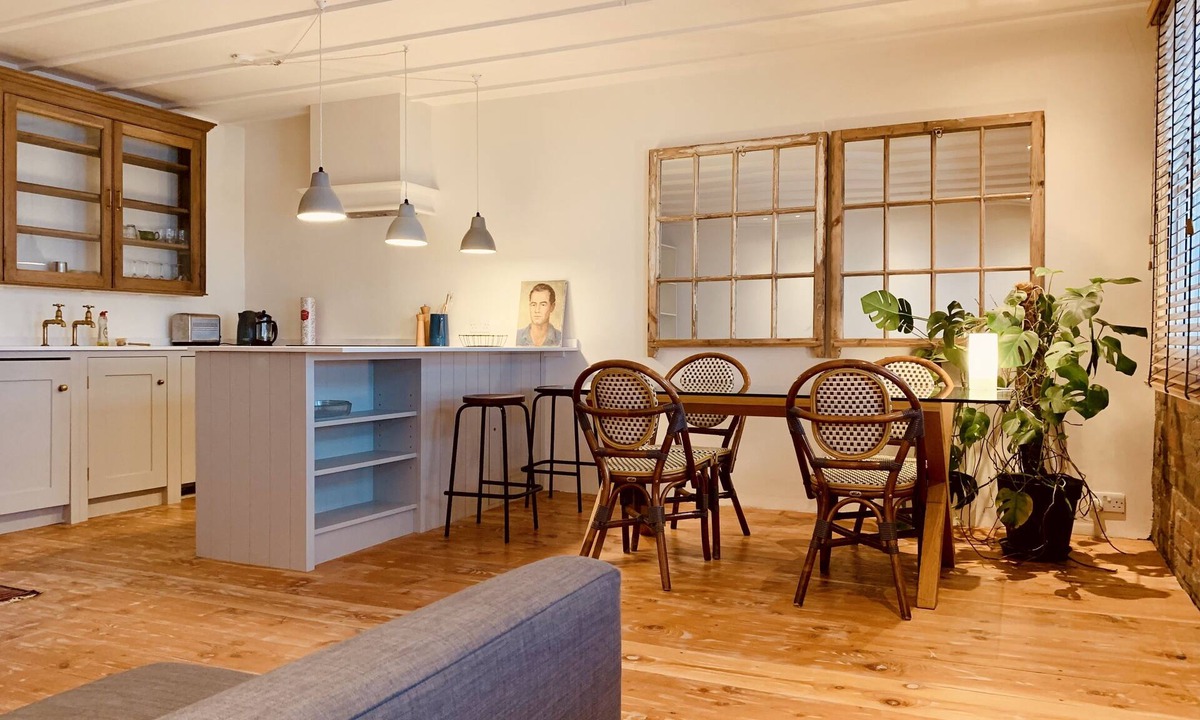 Hoxton Apartment | My Chic Hoxton Mews Home zone1