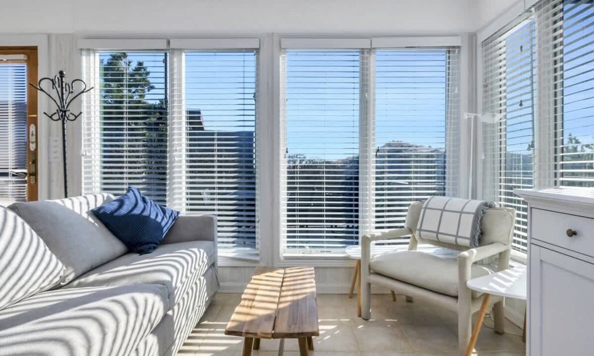 Napeague Cottage | My Humble Abode 2BR Beachside Home | TennisPoolPKG