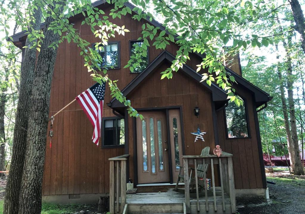 East Stroudsburg House | My Little Flagship Cabin