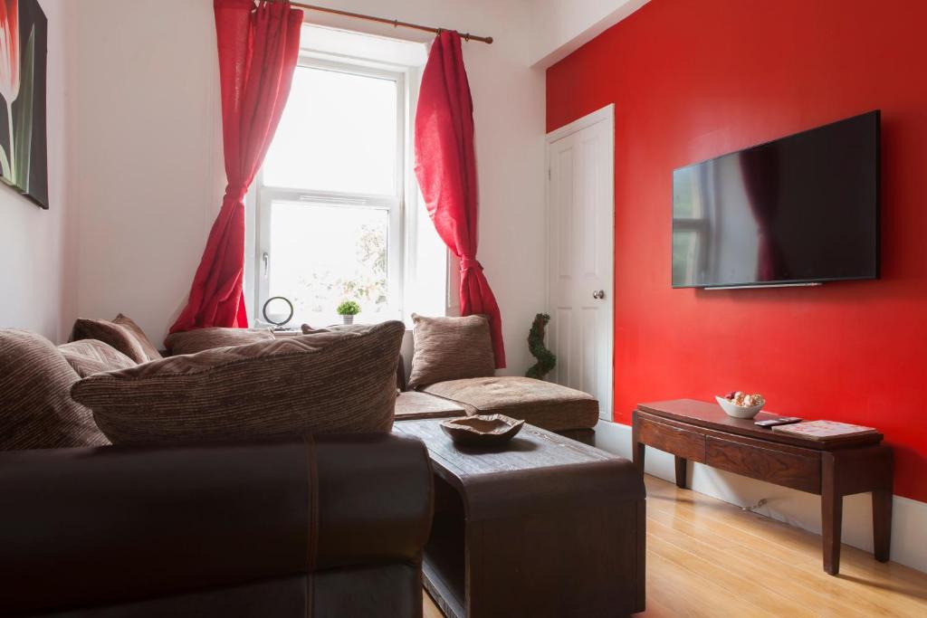 Bruntsfield Apartment | My Meadows, City Centre Apartment, Sunny&Spacious