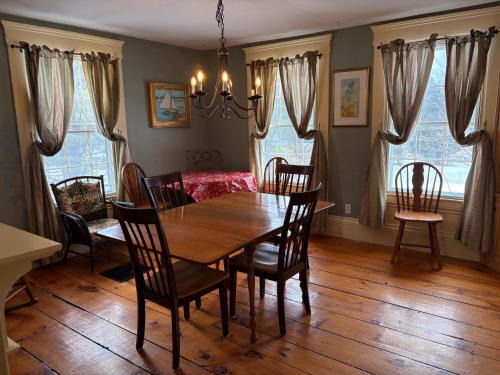 Oakland House | My Valhalla Farm