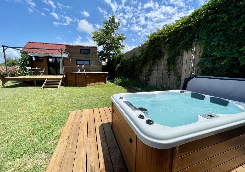Aigues-Mortes Ski Chalet | myinsolite - Tiny-house, jacuzzi, brasero, piscine