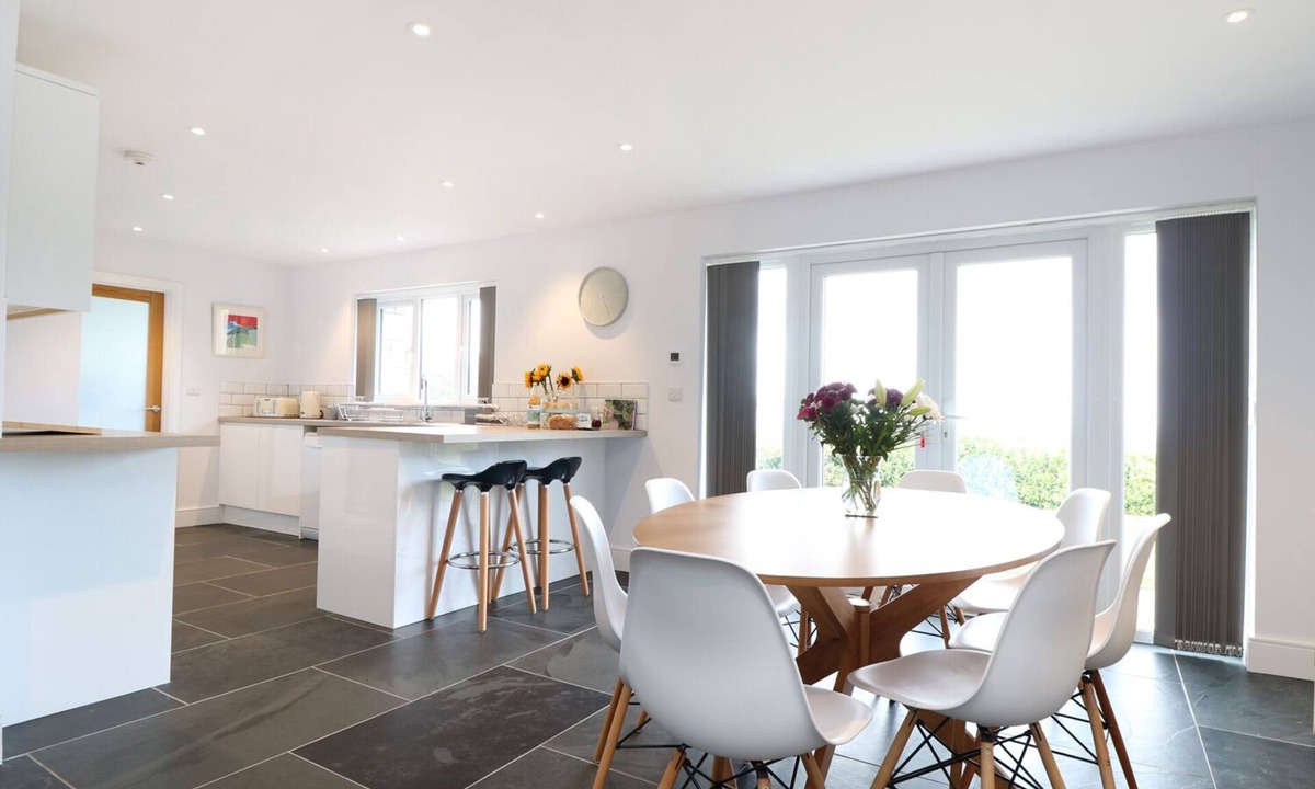 Chysauster Cottage | Myles View