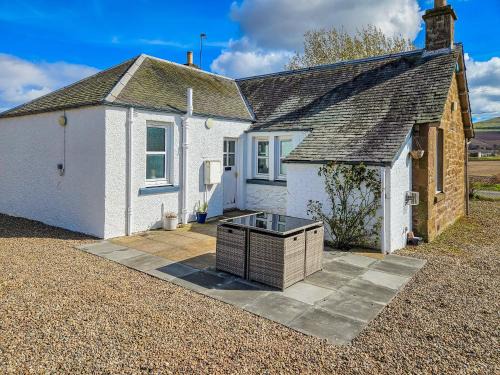 Murthill House | Myreside Cottage