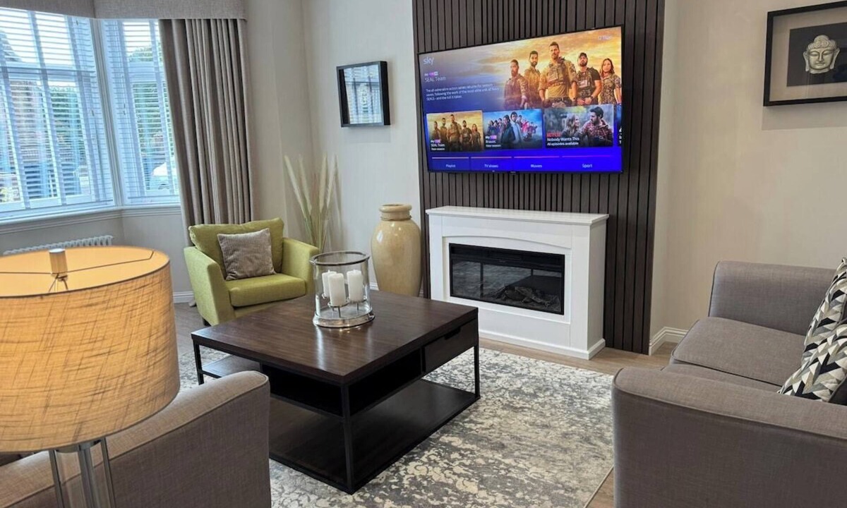 West Calder House | Myrtle Grove · Luxury 2 Bedroom Villa