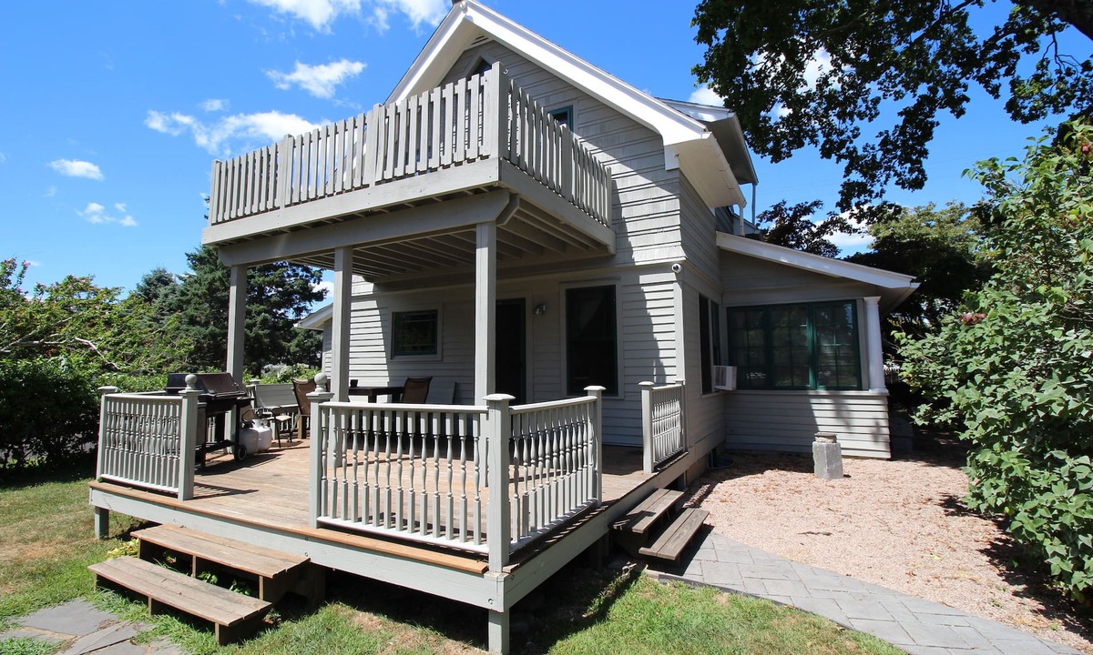 Stonington Cottage | Mystic Area Waterfront with Dock