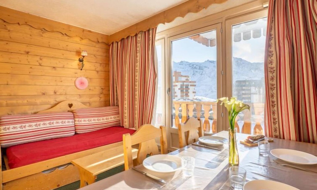 Val-Thorens Apartment | Névés 20 by Interhome