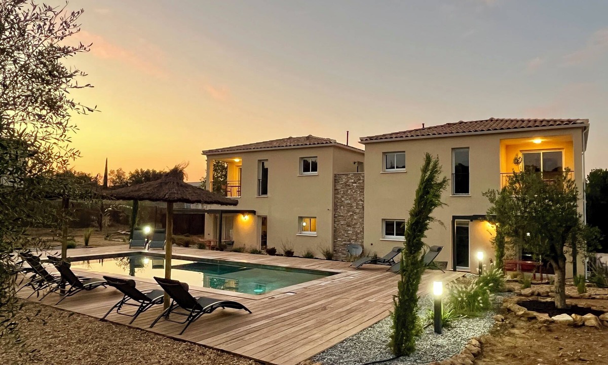 Sagries Apartment | N°1 Le Clos de l'Oliveraie - Terrace - Ground floor - 2 beds, Le Clos de l'Oliveraie Appt 1