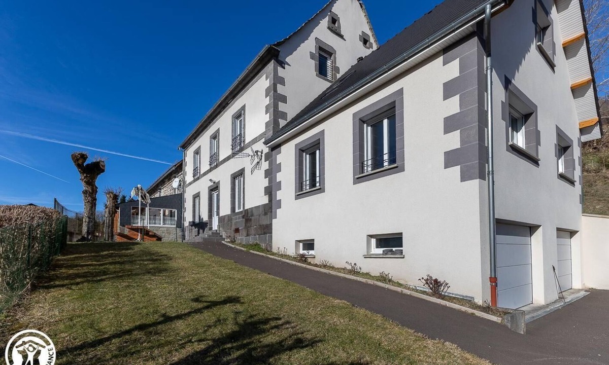 Murat-le-Quaire House | N°2 - MURAT LE QUAIRE