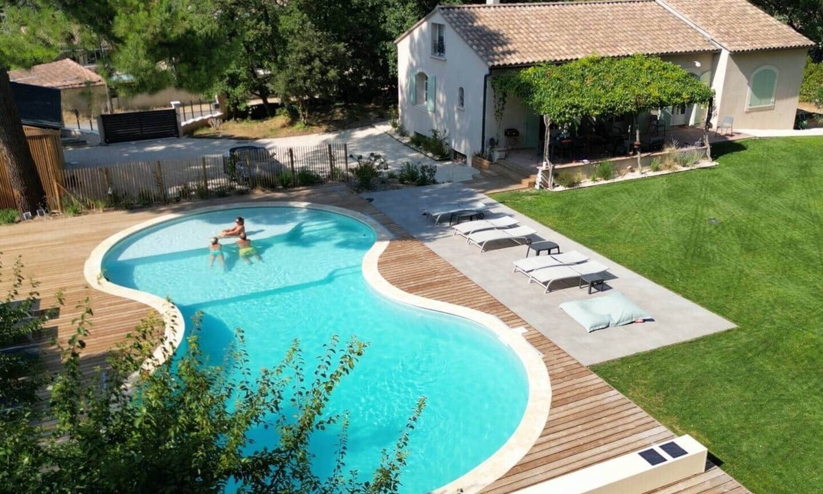 Mornas House | N&L Signature - Bed and Breakfast