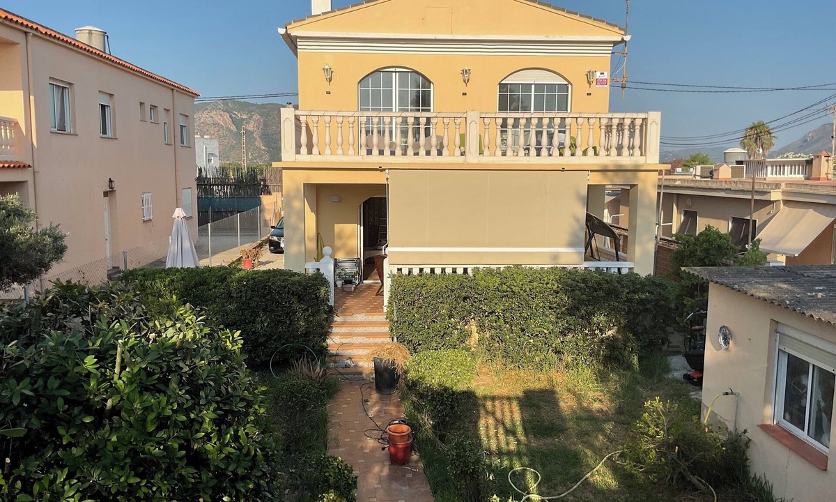 Tavernes de la Valldigna House | Natural beach house