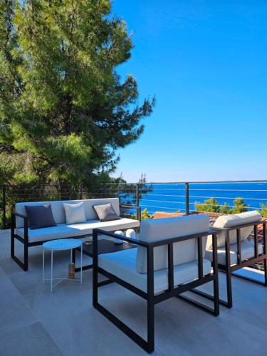 Milna (Brac) Apartment | Nada Apartment, Uvala Koramaslinova, Brač