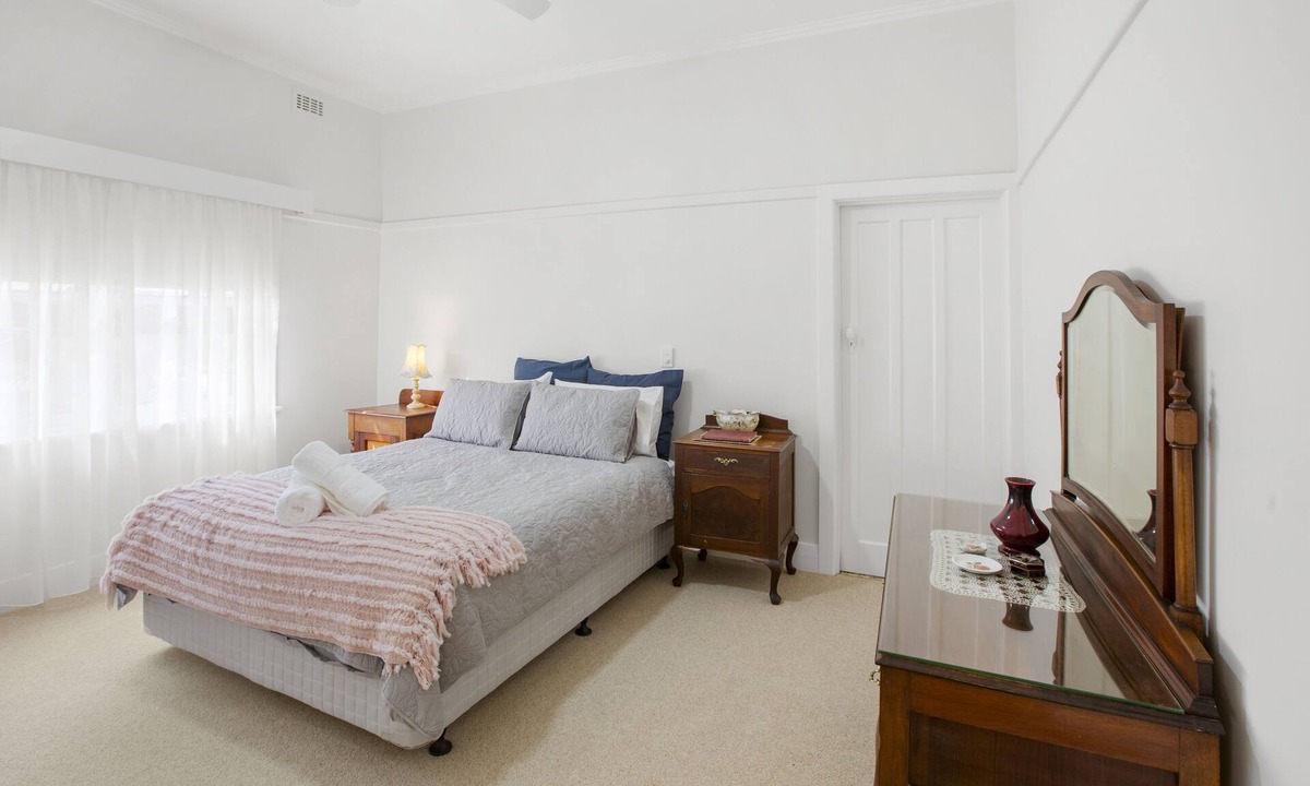 Mansfield Cottage | Nan's House - Mansfield Township