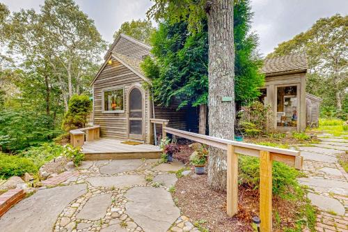 West Tisbury House | Nana’s Big Treehouse