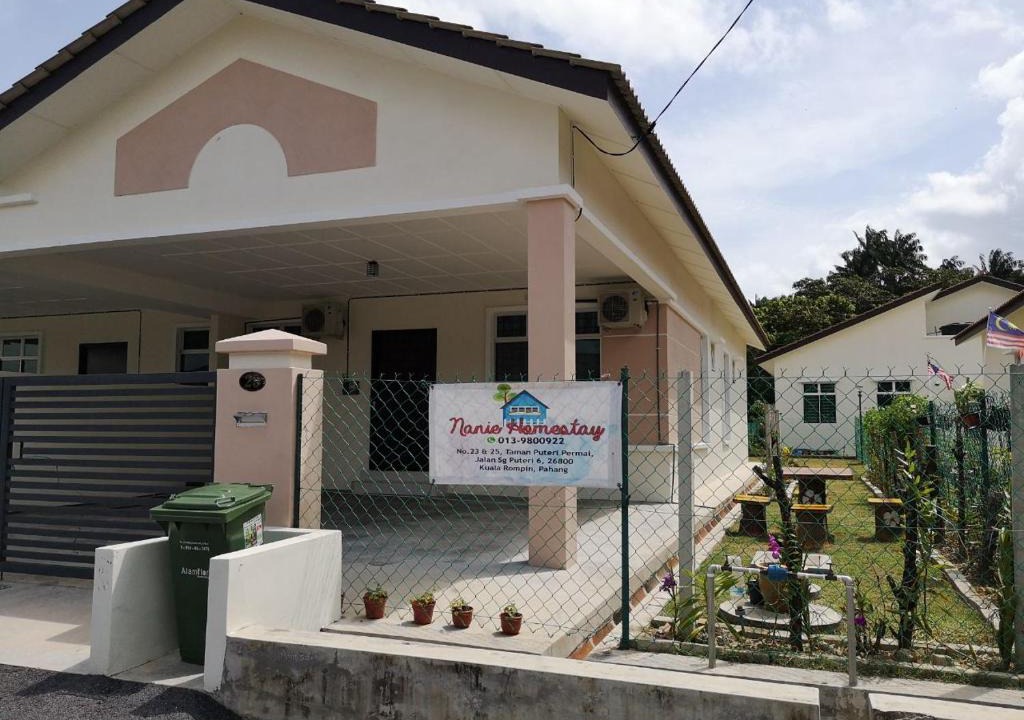 Kuala Rompin House | Nanie Homestay