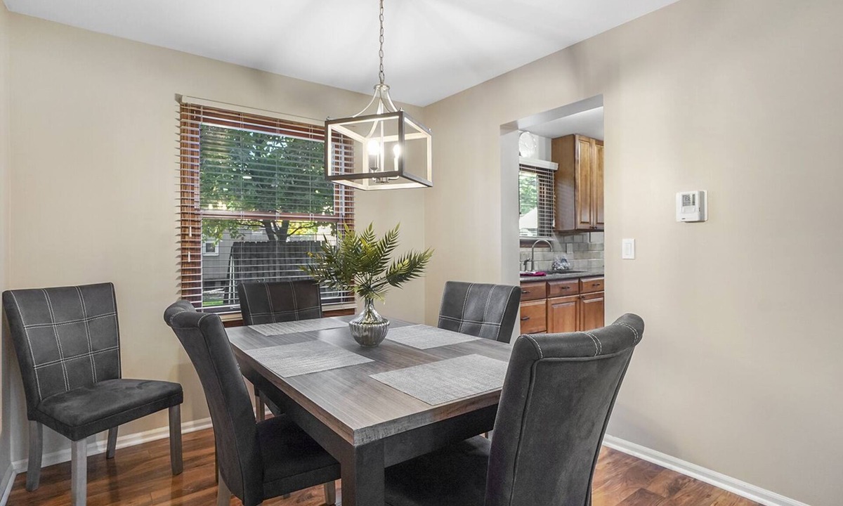 Fox Valley House | Naperville FHS Rental - Woodview Lane