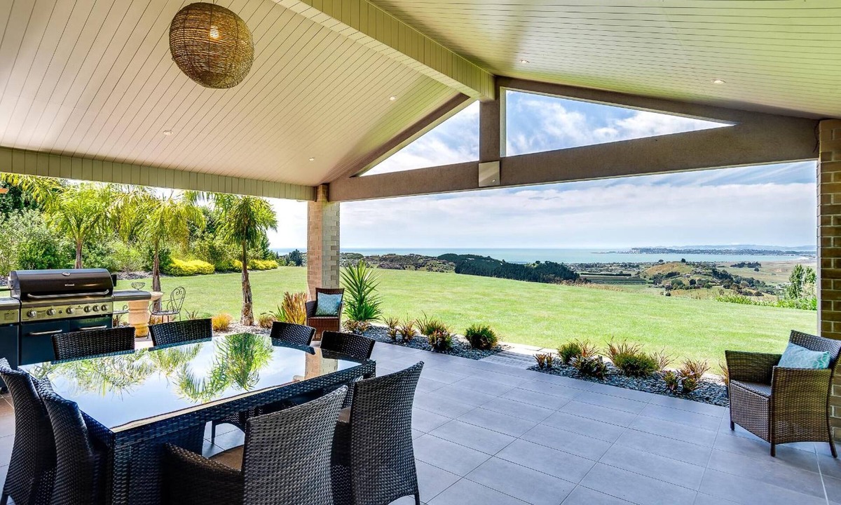 Eskdale Bed & Breakfast | Napier Bed & Breakfast Tequila Sunrise