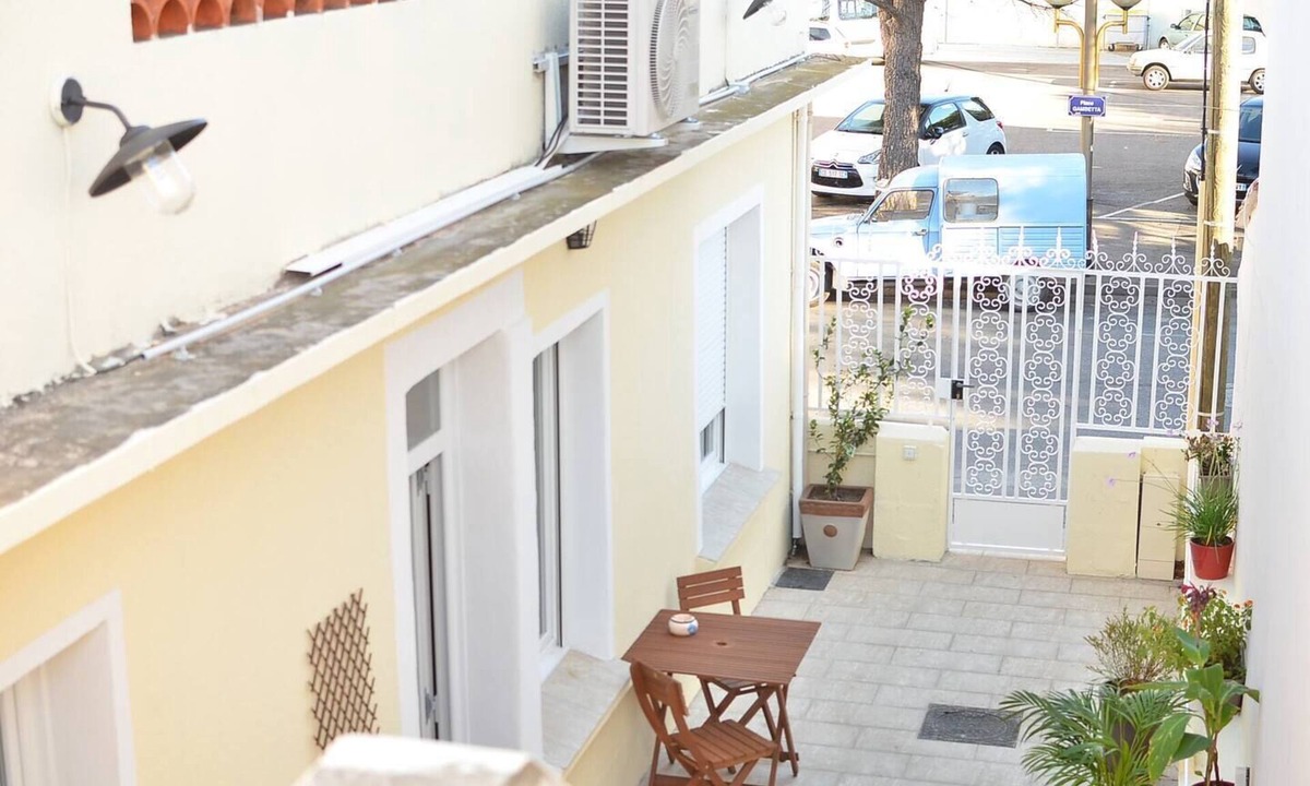 Port-Saint-Louis-du-Rhone House | NAPO MISTRAL 2 COMFORTABLE APARTMENT
