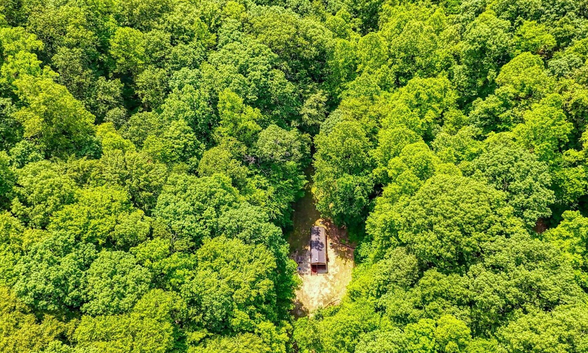 South Bloomingville Cabin | Narrows Haven | Hocking Hills, Couples Getaway