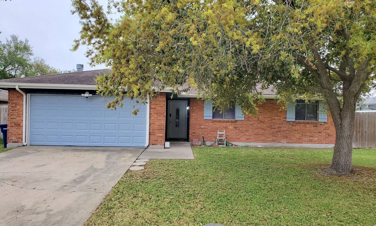 South Side House | NASCC/Bob Hall/Fishing/C.C. Home