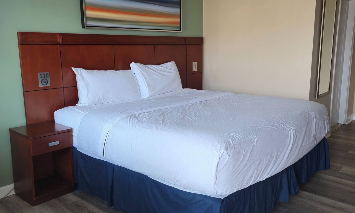 Ayer Hotel | Nashoba Valley Inn & Suites