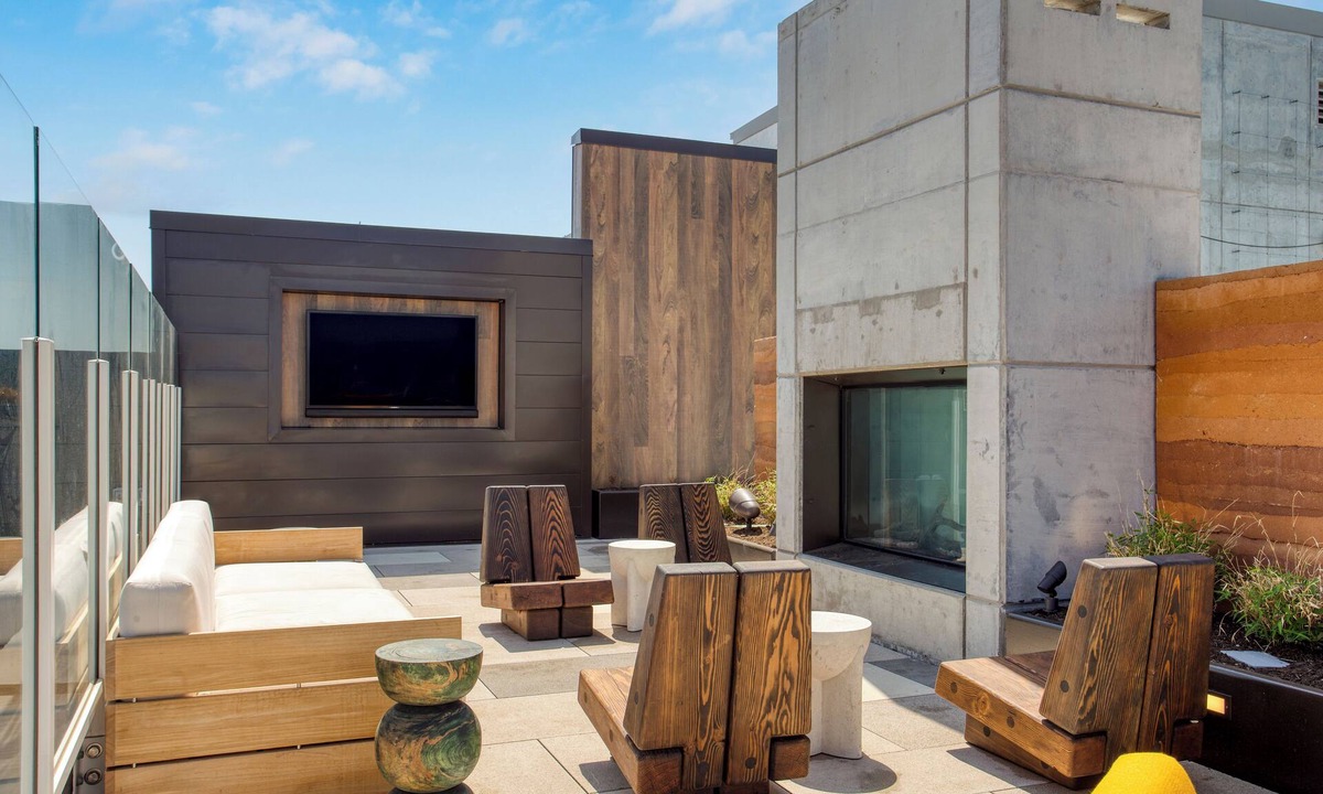 Rainey Street Historic District Apartment | Natiivo by AvantStay