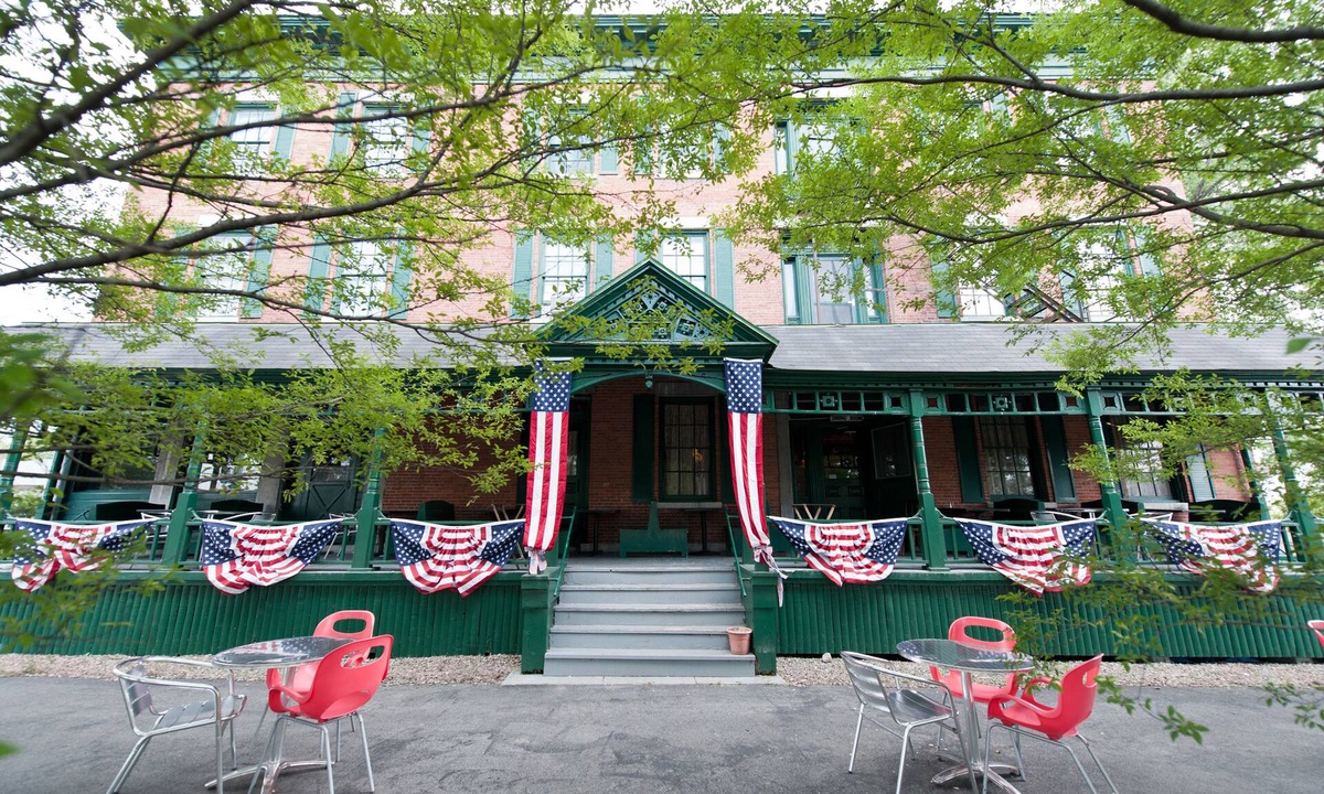 Lansing Bed & Breakfast | National Historic Landmark Inn