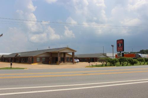 Wynne Hotel | Nationwide 9 Inn