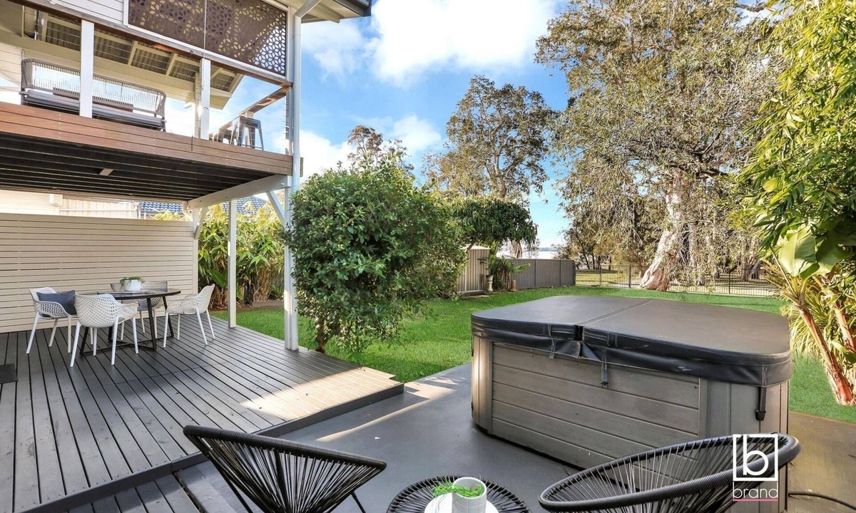 Budgewoi Apartment | Natuna Lakeside Retreat