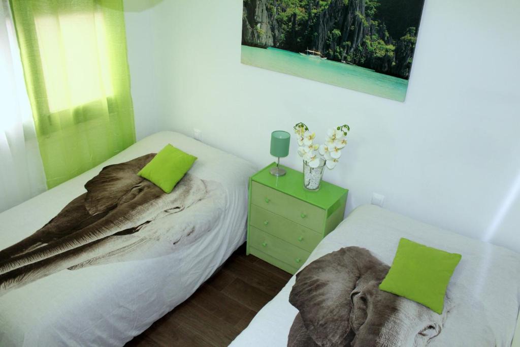 Collblanc y La Torrassa Apartment | Natura Fira Barcelona