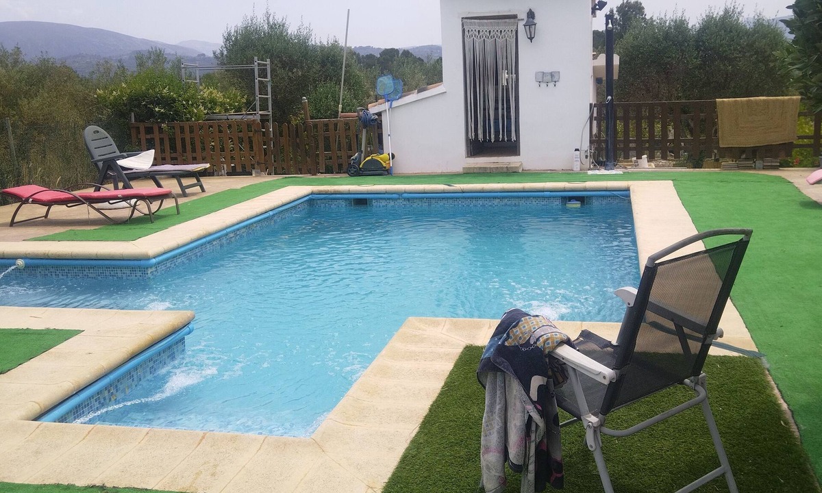 Muro del Alcoy Cottage | Natural cottage children pet