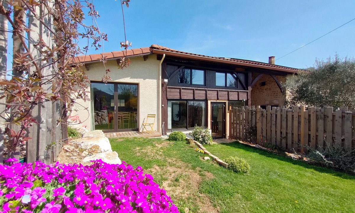 Saint-Marcellin Vercors Isere Communaute House | Nature and calm in a charming gîte