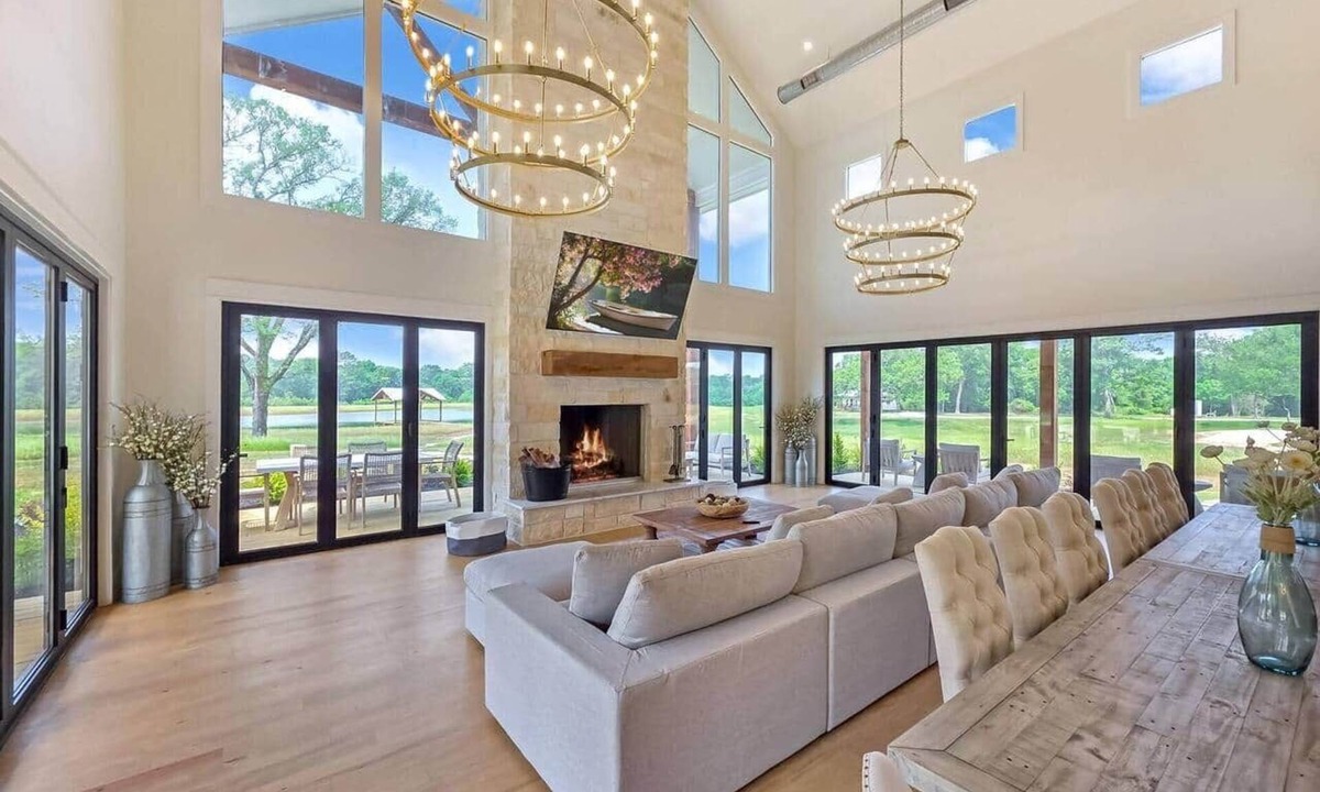 Grimes County House | Nature, Comfort, Elegance: 162 Acre Ranch-Resort