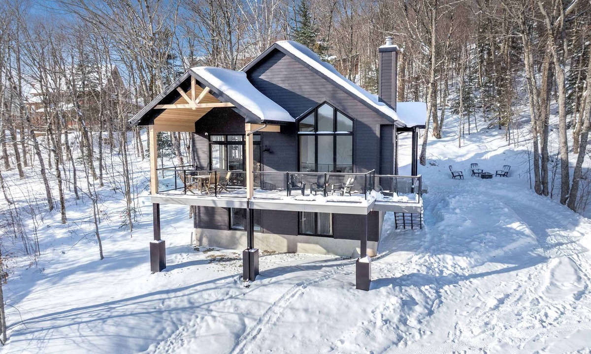 Saint-Philemon Ski Chalet | Nature & Comfort | Massif du Sud | Chalet la Meute