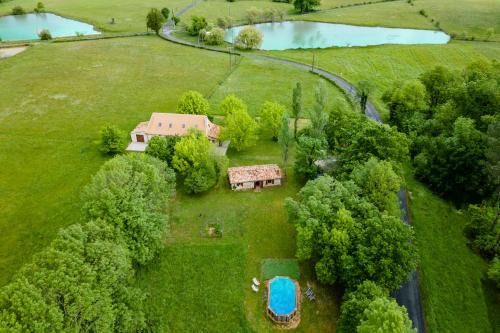 Saint-Andre-de-Double House | Nature et authenticité
