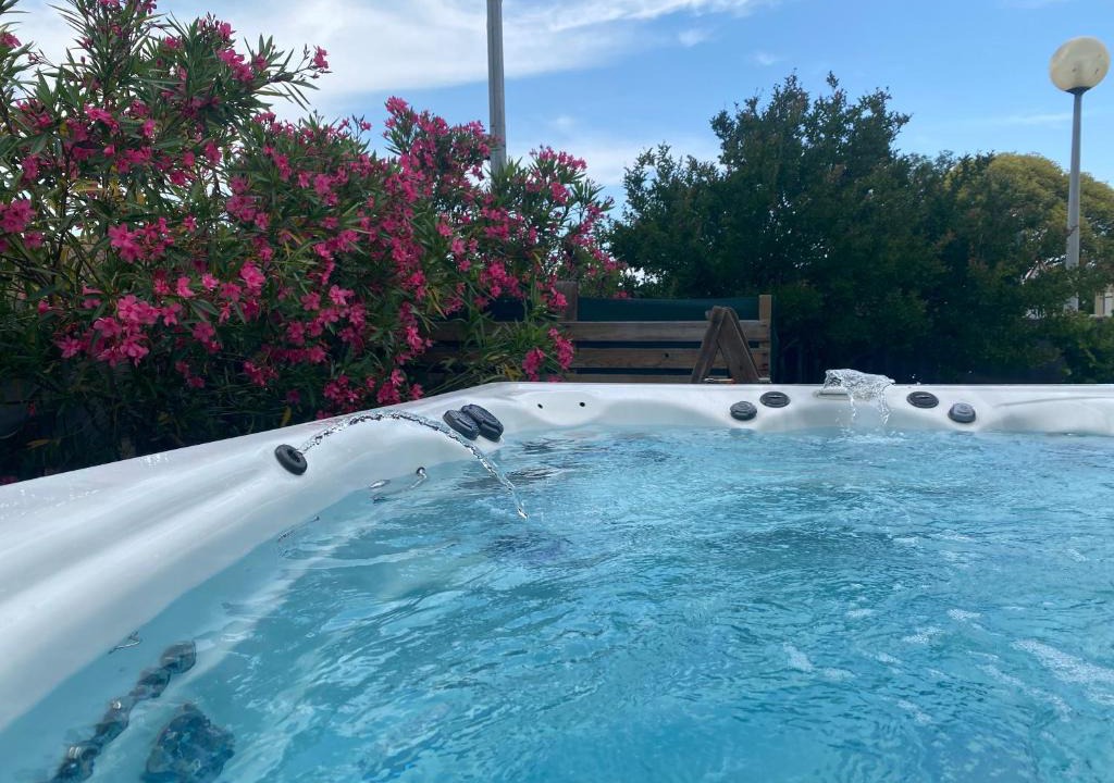 Pont-Saint-Esprit Apartment | Nature et SPA