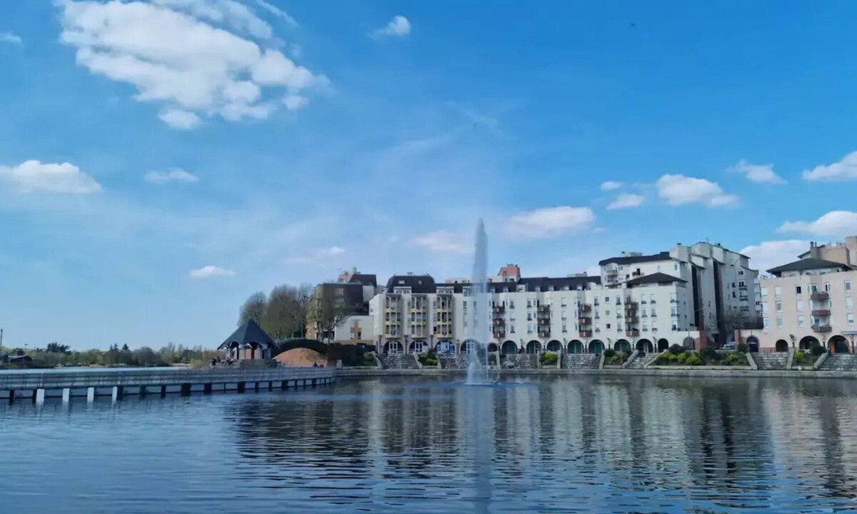 La Source Apartment | Nature in Paris