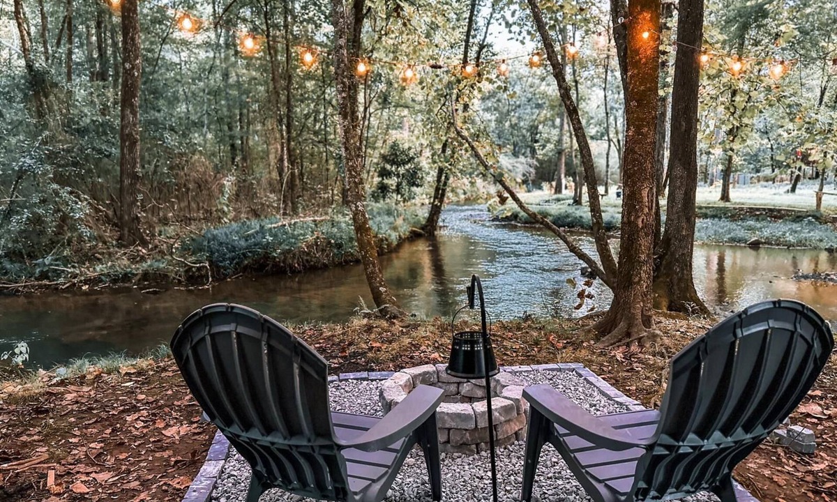 Cave Spring Cabin | Nature's Cedar Creek Getawayn