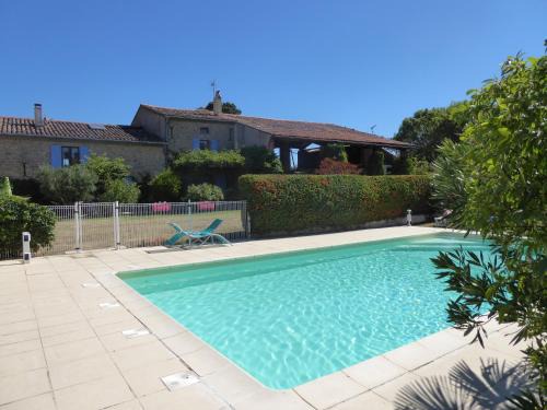 Montmaur House | Nature's Pace Holidays